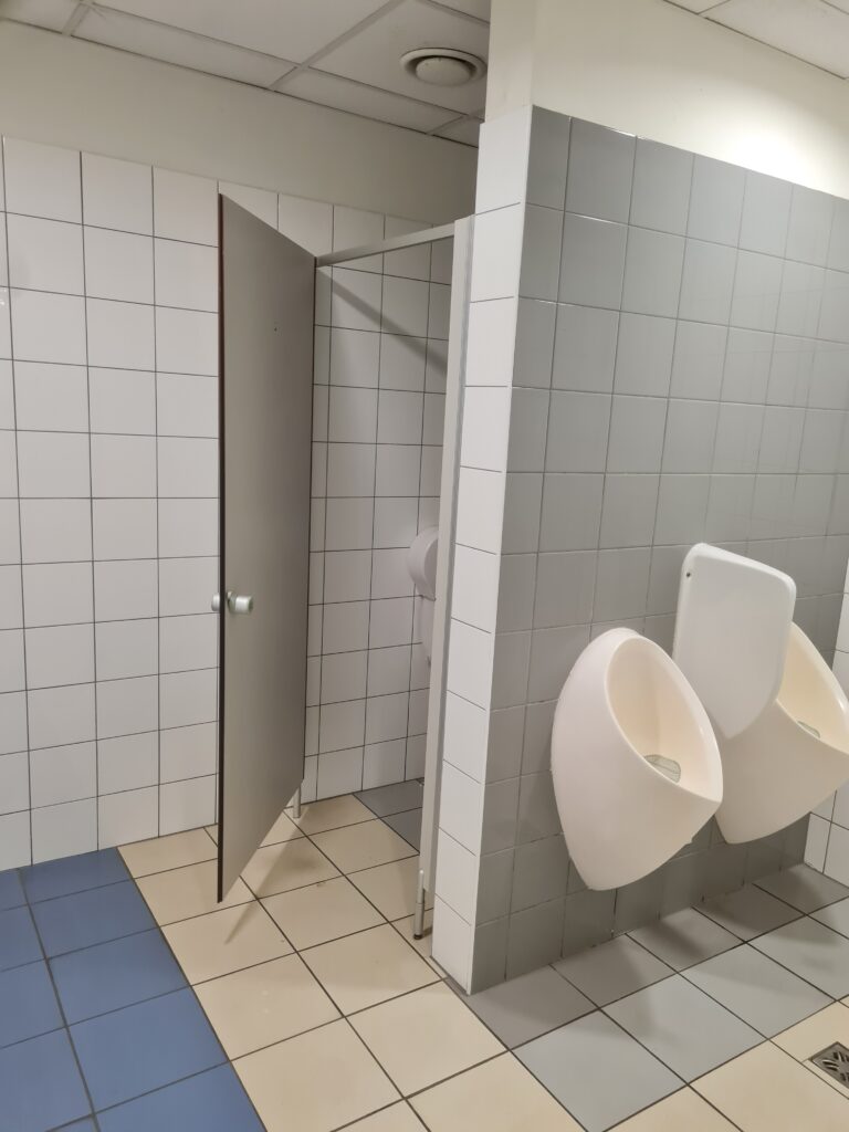 Kompleksowe prace w gelerii handlowej - usługi remontowo budowlane na terenie całej Polski PaketPro